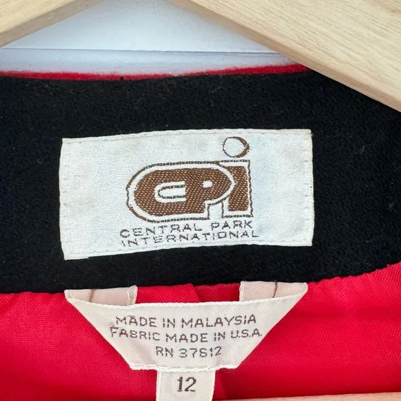 Vintage Red with black detailing blazer , beautiful cut, wool blend Medium-Large - Picture 5 of 6